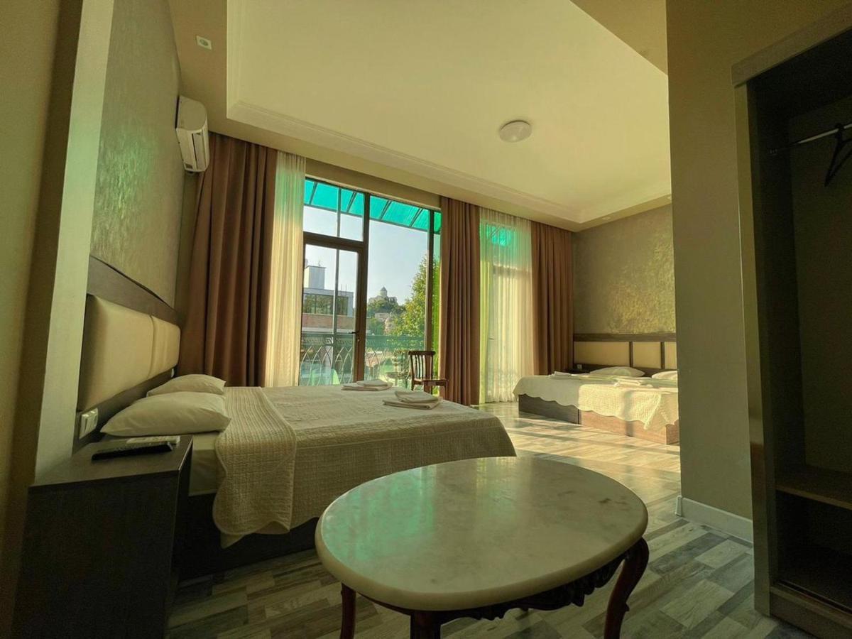Discovery Hotel Kutaiszi Kültér fotó