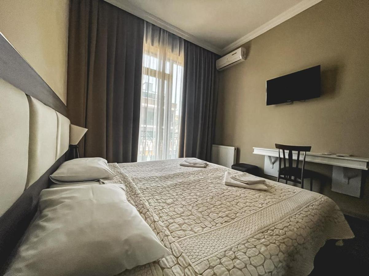 Discovery Hotel Kutaiszi Kültér fotó