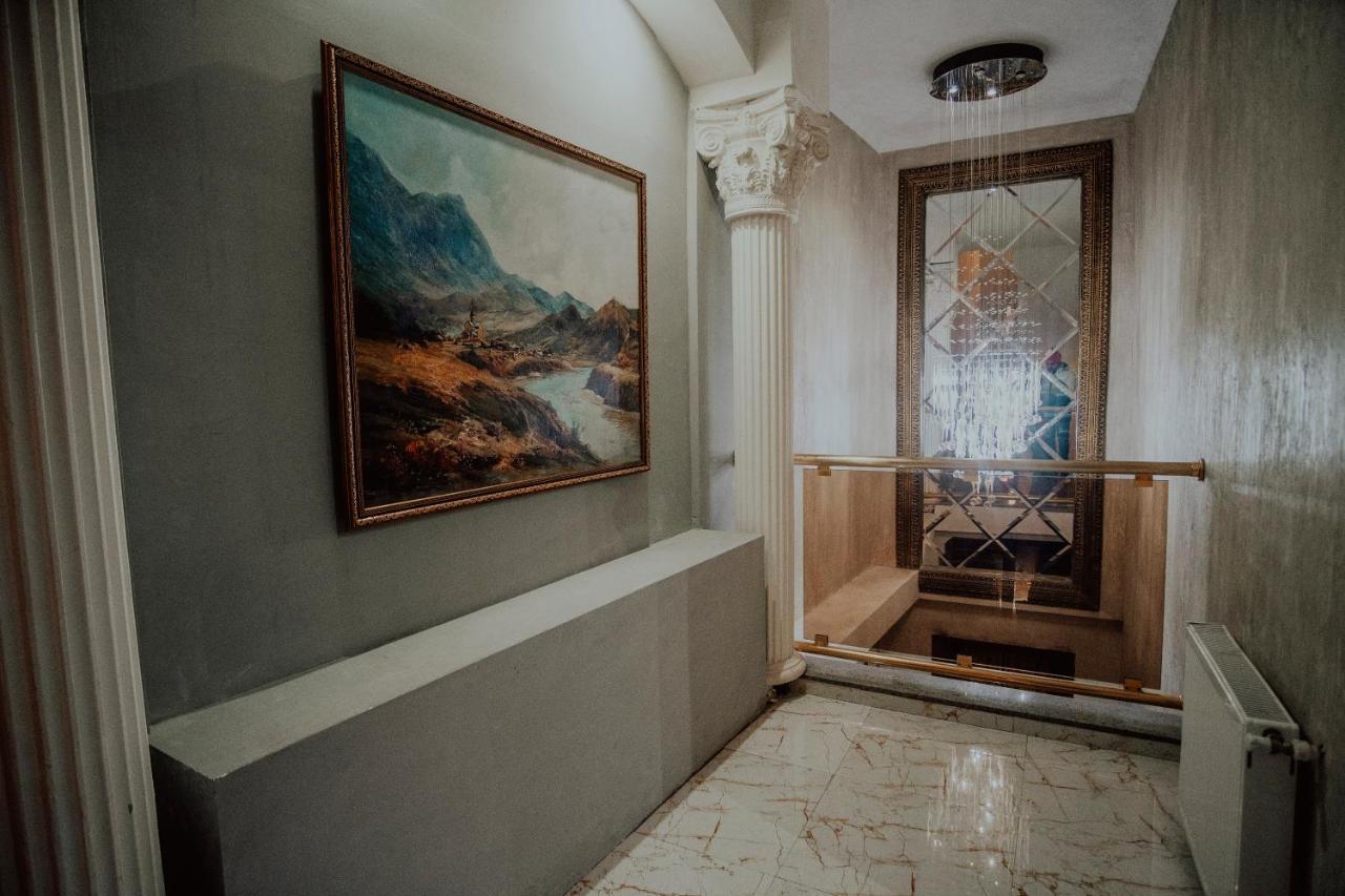 Discovery Hotel Kutaiszi Kültér fotó