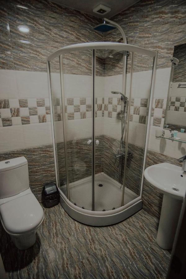 Discovery Hotel Kutaiszi Kültér fotó